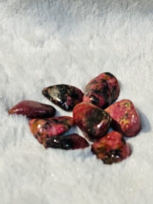 Trommelstein "Rhodonit"