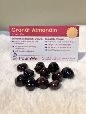 Trommelstein „Granat Almandin“